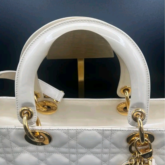 Lady Dior large . - Picture 5 of 10